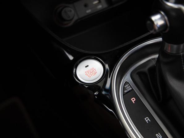 Kia Soul II Рестайлинг с пробегом 2017 года, цена 1 749 000 рублей, 92255 км, хэтчбек, Автокод Объявления