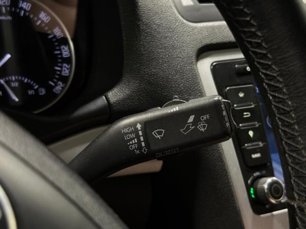Skoda Octavia II (A5) Рестайлинг с пробегом 2011 года, цена 670 000 рублей, 289321 км, лифтбек, Автокод Объявления