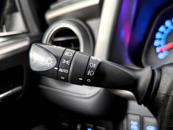 Toyota RAV4 IV (XA40) с пробегом 2013 года, цена 1 919 000 рублей, 121140 км, внедорожник, Автокод Объявления