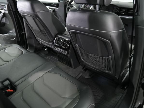 Volkswagen Touareg III с пробегом 2022 года, цена 8 840 000 рублей, 28700 км, внедорожник, Автокод Объявления