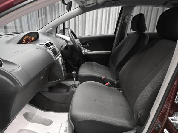 Toyota Vitz II (XP90) с пробегом 2010 года, цена 570 000 рублей, 203000 км, хэтчбек, Автокод Объявления