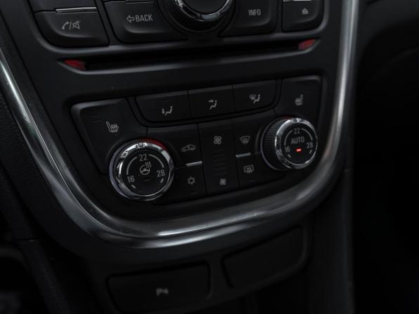 Opel Mokka I с пробегом 2014 года, цена 1 385 000 рублей, 57879 км, внедорожник, Автокод Объявления