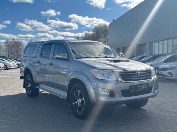 Toyota Hilux VII Рестайлинг с пробегом 2014 года, цена 2 600 000 рублей, 251639 км, пикап, Автокод Объявления