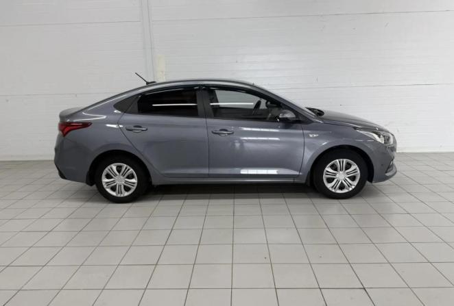 Hyundai Solaris I Рестайлинг с пробегом 2017 года, цена 1 415 700 рублей, 106207 км, седан, Автокод Объявления