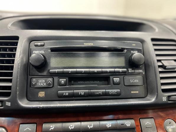 Toyota Camry V (XV30) Рестайлинг с пробегом 2005 года, цена 880 500 рублей, 300160 км, седан, Автокод Объявления