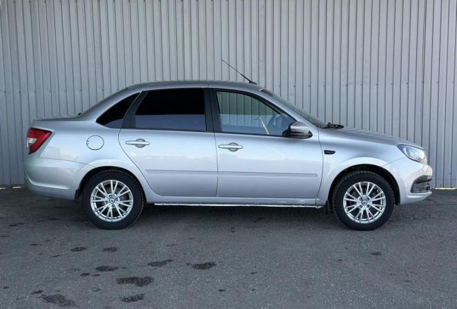 Lada (ВАЗ) Granta I Рестайлинг с пробегом 2019 года, цена 590 000 рублей, 76031 км, седан, Автокод Объявления