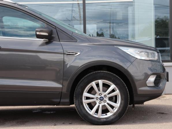 Ford Kuga II Рестайлинг с пробегом 2017 года, цена 1 590 100 рублей, 96365 км, внедорожник, Автокод Объявления