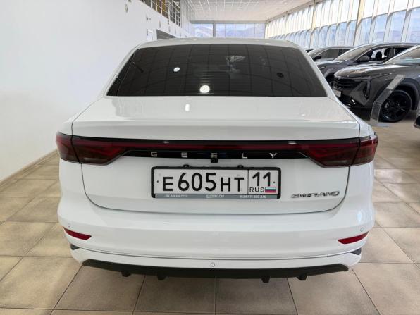 Geely Emgrand II с пробегом 2024 года, цена 1 600 000 рублей, 28582 км, седан, Автокод Объявления