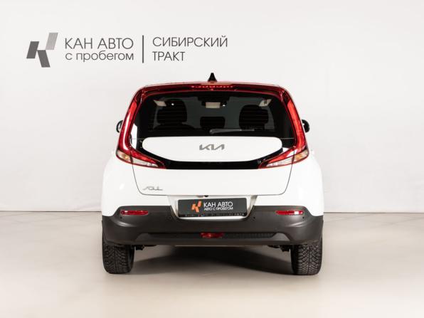 Kia Soul III Рестайлинг с пробегом 2022 года, цена 2 269 658 рублей, 58491 км, хэтчбек, Автокод Объявления