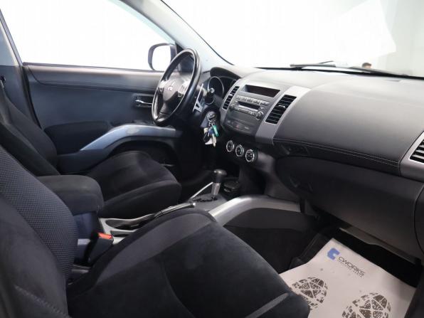 Mitsubishi Outlander II Рестайлинг с пробегом 2010 года, цена 989 000 рублей, 167449 км, внедорожник, Автокод Объявления