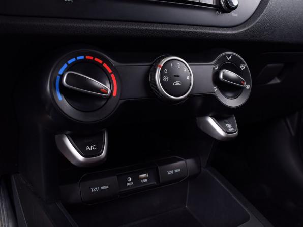 Kia Rio IV с пробегом 2019 года, цена 1 399 999 рублей, 131447 км, хэтчбек, Автокод Объявления