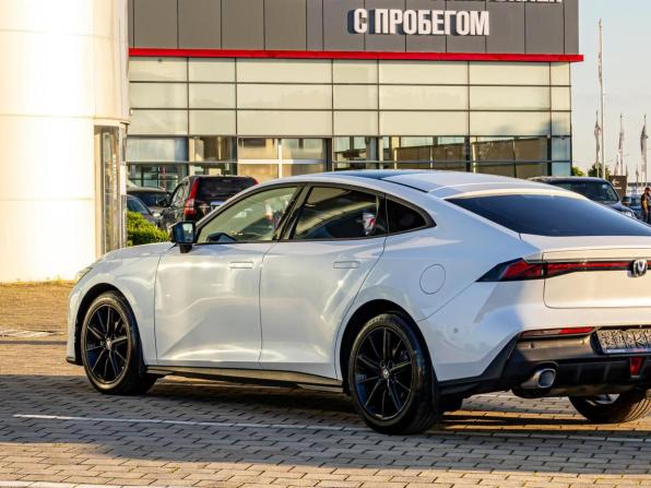 Changan UNI-V I с пробегом 2024 года, цена 2 095 000 рублей, 29000 км, лифтбек, Автокод Объявления