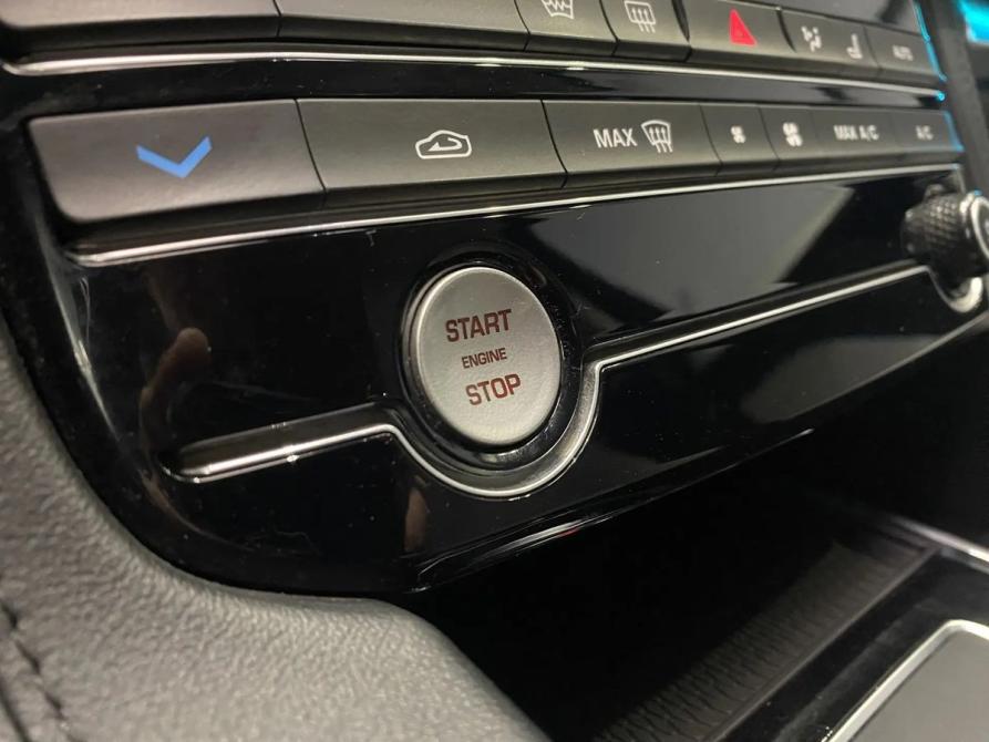 Jaguar F-Pace I Екатеринбург  - изображение 17