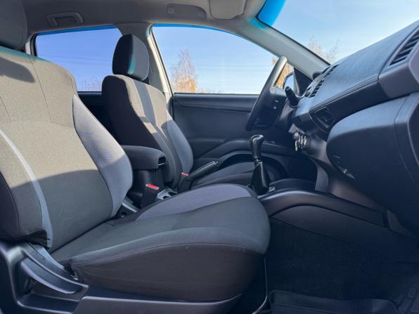 Mitsubishi Outlander II Рестайлинг с пробегом 2011 года, цена 999 000 рублей, 179242 км, внедорожник, Автокод Объявления