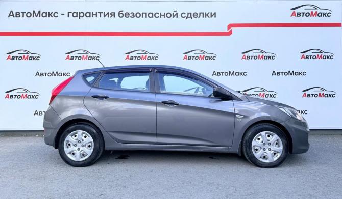 Hyundai Solaris I с пробегом 2014 года, цена 920 000 рублей, 195297 км, хэтчбек, Автокод Объявления