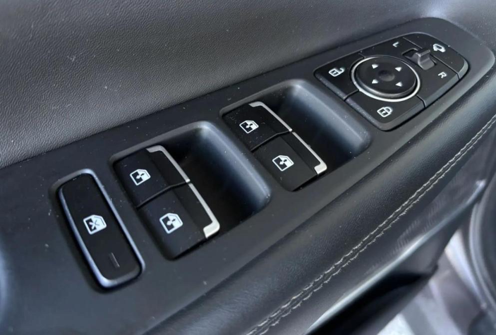 Hyundai Santa Fe IV Киров  - изображение 16