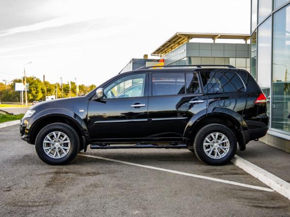 Mitsubishi Pajero Sport II Рестайлинг с пробегом 2014 года, цена 2 048 000 рублей, 129368 км, внедорожник, Автокод Объявления