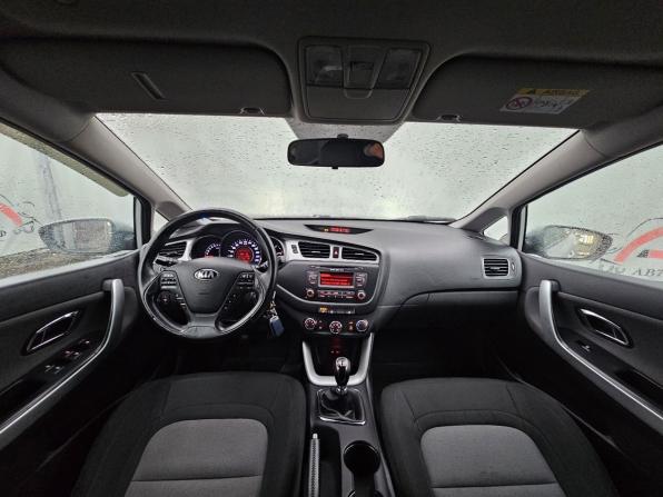 Kia Ceed II с пробегом 2015 года, цена 1 025 000 рублей, 160724 км, универсал, Автокод Объявления