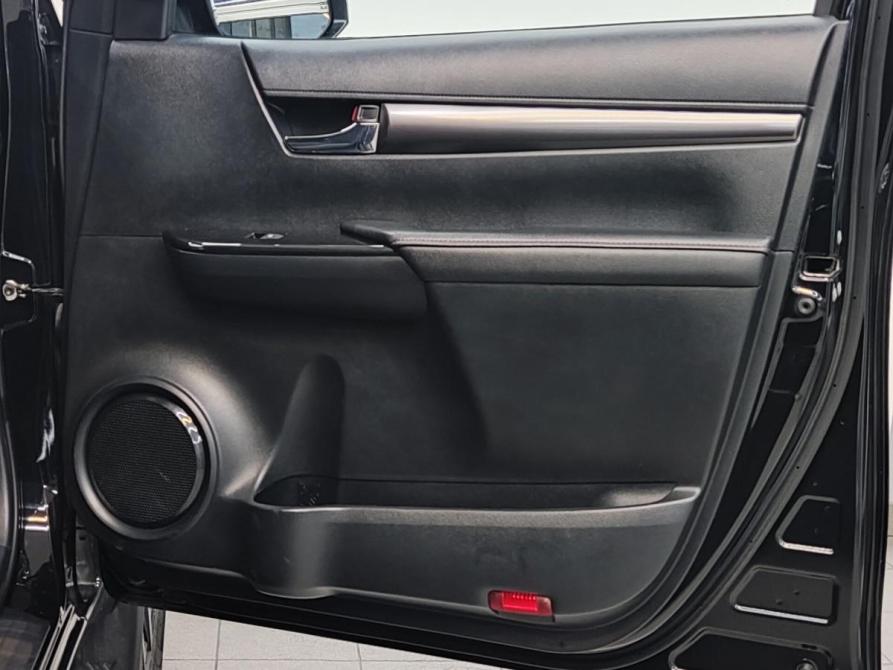 Toyota Hilux VIII Рестайлинг 2 Барнаул  - изображение 31