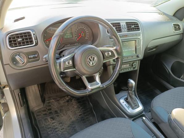 Volkswagen Polo V Рестайлинг с пробегом 2019 года, цена 999 000 рублей, 162895 км, седан, Автокод Объявления