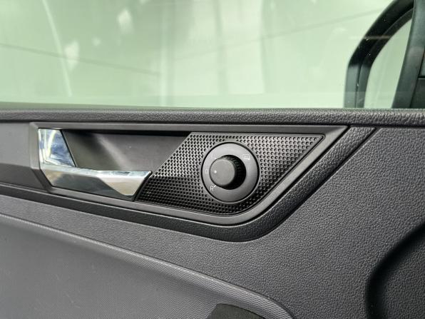 Skoda Rapid I Рестайлинг с пробегом 2018 года, цена 863 900 рублей, 231822 км, лифтбек, Автокод Объявления