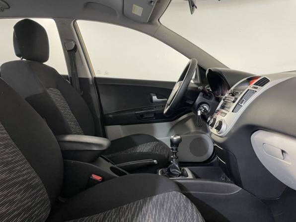 Kia Ceed I с пробегом 2009 года, цена 519 900 рублей, 183612 км, универсал, Автокод Объявления