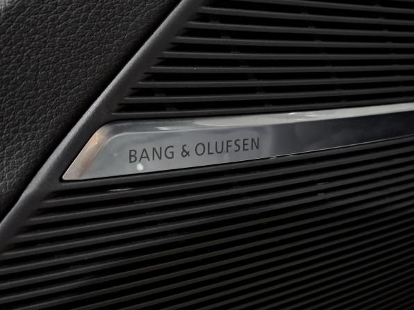 Audi Q8 I (4M) с пробегом 2018 года, цена 5 350 000 рублей, 105167 км, внедорожник, Автокод Объявления
