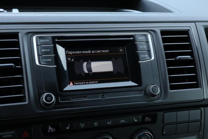 Volkswagen Caravelle T6 с пробегом 2015 года, цена 2 995 000 рублей, 270118 км, минивэн, Автокод Объявления