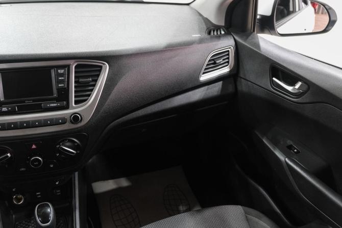Hyundai Solaris II Рестайлинг с пробегом 2020 года, цена 1 399 000 рублей, 60000 км, седан, Автокод Объявления