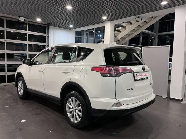 Toyota RAV4 IV (XA40) Рестайлинг с пробегом 2016 года, цена 2 349 000 рублей, 118500 км, внедорожник, Автокод Объявления