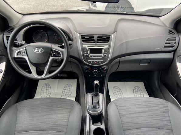 Hyundai Solaris I Рестайлинг с пробегом 2016 года, цена 1 278 000 рублей, 60645 км, седан, Автокод Объявления