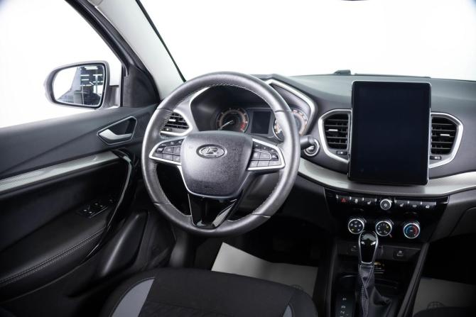 Lada (ВАЗ) Vesta I Рестайлинг (NG) с пробегом 2024 года, цена 1 649 000 рублей, 19831 км, седан, Автокод Объявления
