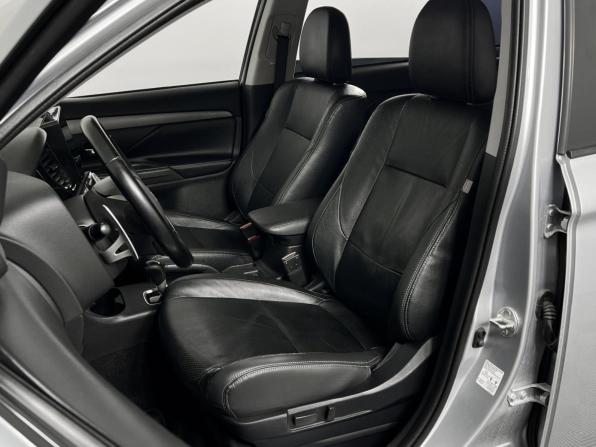 Mitsubishi Outlander III с пробегом 2012 года, цена 1 325 200 рублей, 175028 км, внедорожник, Автокод Объявления