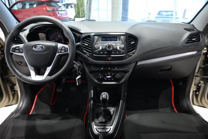 Lada (ВАЗ) Vesta I с пробегом 2018 года, цена 835 000 рублей, 103950 км, седан, Автокод Объявления