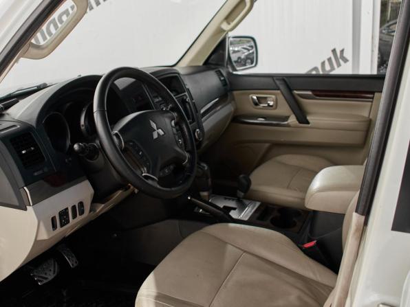 Mitsubishi Pajero IV Рестайлинг 1 с пробегом 2014 года, цена 2 485 000 рублей, 241863 км, внедорожник, Автокод Объявления