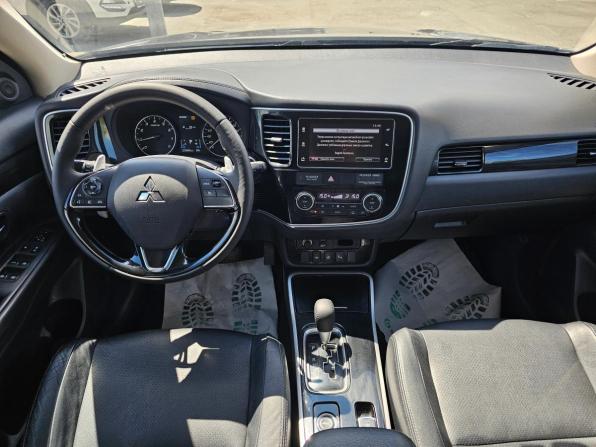 Mitsubishi Outlander III Рестайлинг 2 с пробегом 2018 года, цена 1 844 995 рублей, 273930 км, внедорожник, Автокод Объявления