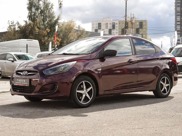 Hyundai Solaris I с пробегом 2012 года, цена 699 000 рублей, 176500 км, седан, Автокод Объявления