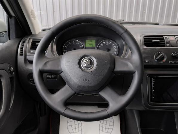Skoda Fabia II Рестайлинг с пробегом 2013 года, цена 467 000 рублей, 230955 км, хэтчбек, Автокод Объявления