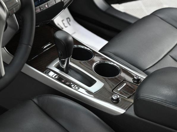 Nissan Teana III с пробегом 2015 года, цена 879 000 рублей, 117132 км, седан, Автокод Объявления