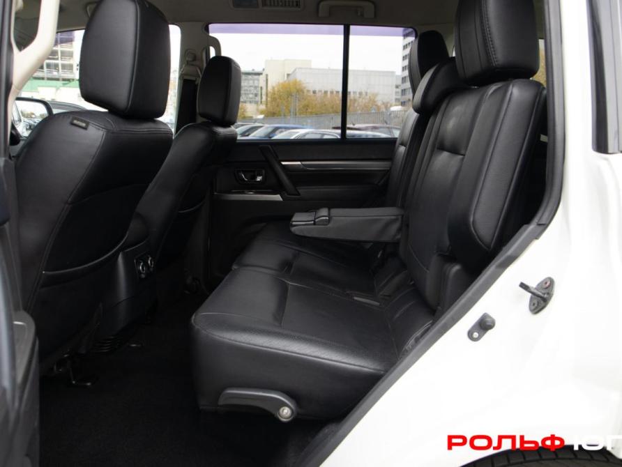 Mitsubishi Pajero IV Рестайлинг 1 Москва  - изображение 8