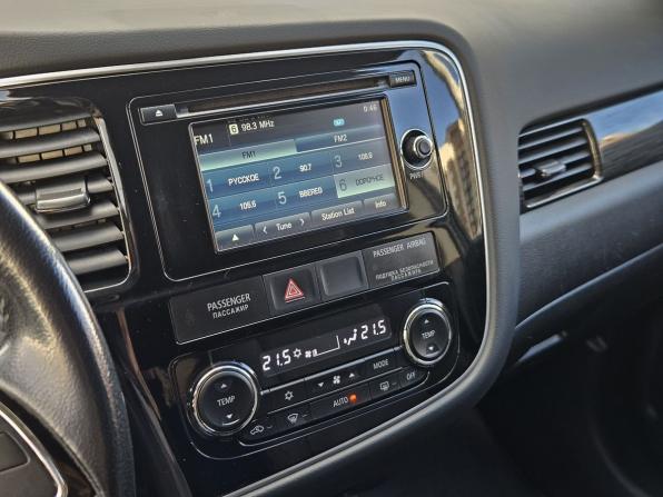 Mitsubishi Outlander III Рестайлинг с пробегом 2015 года, цена 2 250 000 рублей, 49839 км, внедорожник, Автокод Объявления