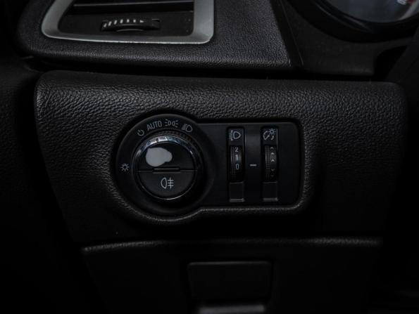 Opel Astra J Рестайлинг с пробегом 2012 года, цена 865 000 рублей, 138443 км, хэтчбек, Автокод Объявления