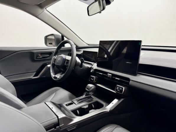 Toyota RAV4 VI (XA60) с пробегом 2025 года, цена 4 550 000 рублей, 23 км, внедорожник, Автокод Объявления