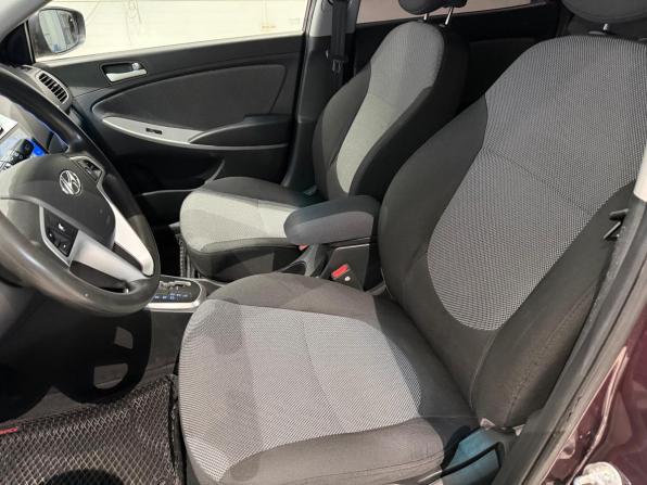 Hyundai Solaris I с пробегом 2012 года, цена 890 000 рублей, 76001 км, хэтчбек, Автокод Объявления
