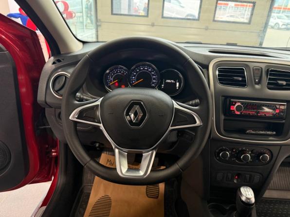 Renault Sandero II Рестайлинг с пробегом 2022 года, цена 1 372 600 рублей, 28573 км, хэтчбек, Автокод Объявления