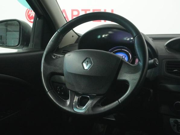 Renault Fluence I Рестайлинг с пробегом 2014 года, цена 798 000 рублей, 89148 км, седан, Автокод Объявления