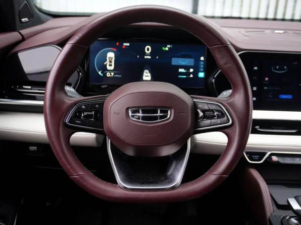 Geely Monjaro I с пробегом 2023 года, цена 2 570 000 рублей, 107661 км, внедорожник, Автокод Объявления