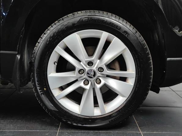 Skoda Karoq I с пробегом 2020 года, цена 2 145 000 рублей, 115216 км, внедорожник, Автокод Объявления