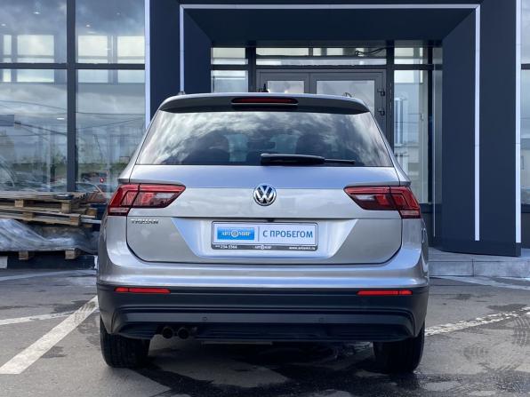 Volkswagen Tiguan II с пробегом 2018 года, цена 1 959 000 рублей, 200592 км, внедорожник, Автокод Объявления