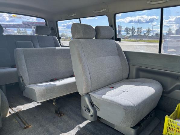 Toyota HiAce H100 с пробегом 2003 года, цена 1 090 000 рублей, 235445 км, минивэн, Автокод Объявления